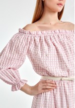 Сукня міді з відкритими плечима