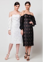 Сукня міді з відкритими плечима