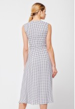 Платье миди с поясом на талии