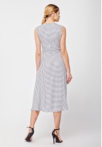 Платье миди с поясом на талии
