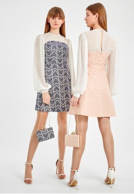 Сукня міні ніжно-рожевого кольору